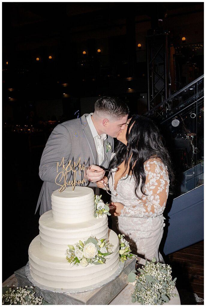 Wedding at The Park Loft; New Jersey wedding and portrait photographer; Catarina Olivia Photography; light and airy NJ photography