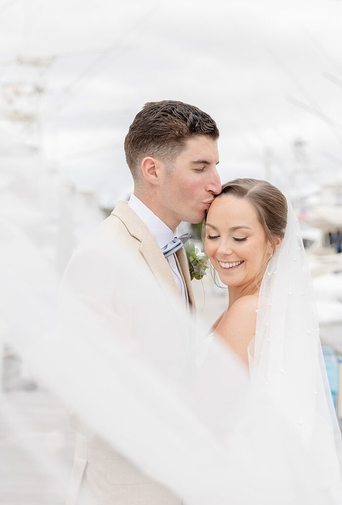 Crystal Point Yacht Club wedding ; New Jersey wedding photographer; Summer wedding at Crystal Point; NJ wedding photography